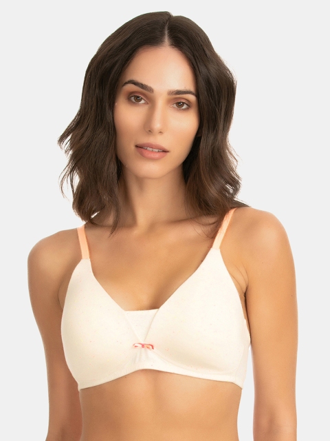 

Zivame Off-White Solid Non-Wired Lightly Padded T-shirt Bra ZI1583FASHCWHIT