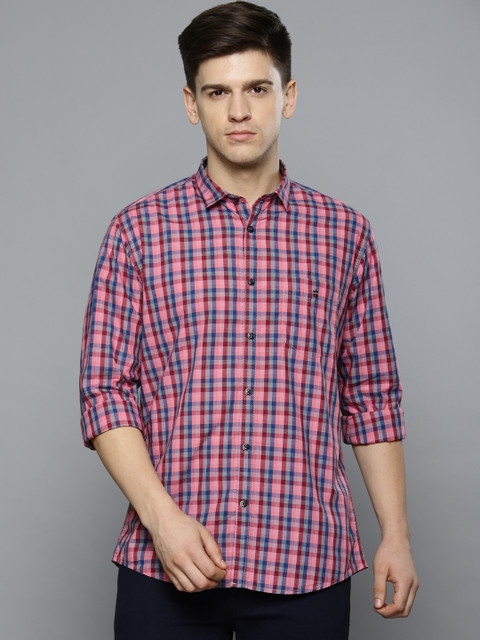 

Louis Philippe Sport Men Pink & Blue Slim Fit Checked Casual Shirt