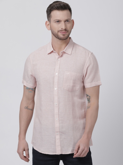 

Crocodile Men Peach-Coloured Slim Fit Checked Casual Shirt