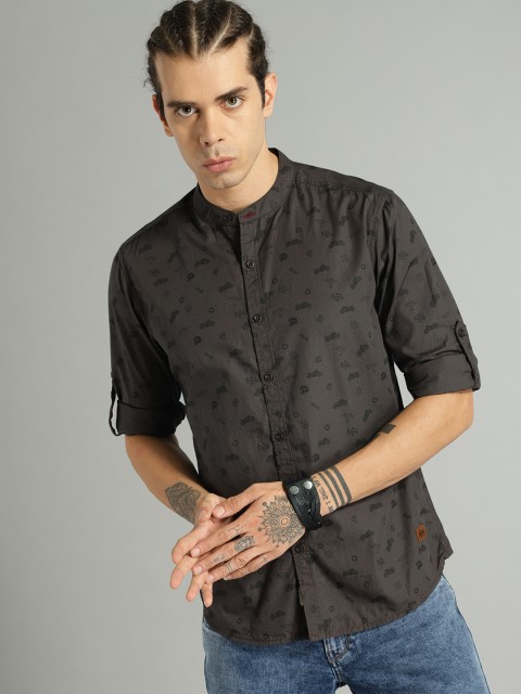

Roadster Men Charcoal Grey Regular Fit Printed Casual Shirt