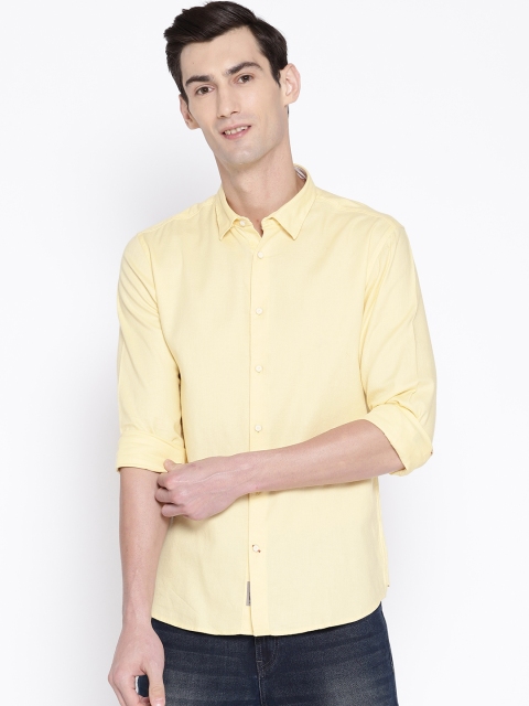 

Blackberrys Men Yellow Slim Fit Solid Casual Shirt
