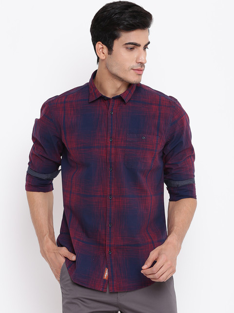 

Blackberrys Men Maroon & Navy Blue Slim Fit Checked Casual Shirt