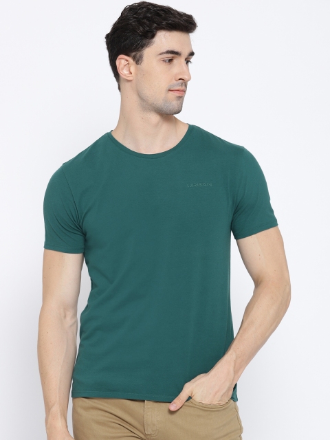 

Blackberrys Men Teal Green Solid Round Neck T-shirt