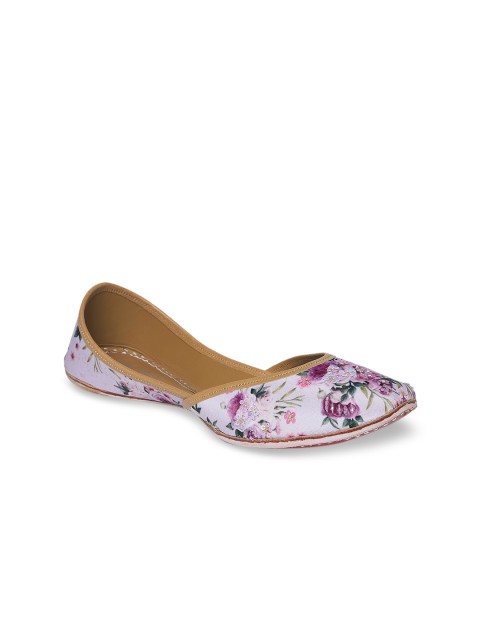 

Coral Haze Women Lavender Floral Print Mojaris
