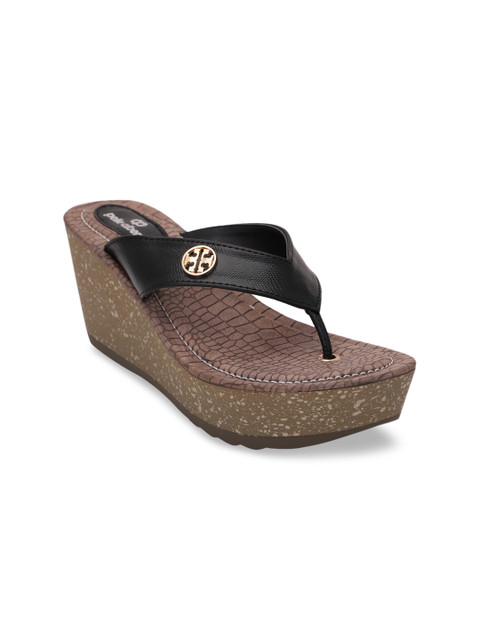 

pelle albero Women Black Solid Sandals