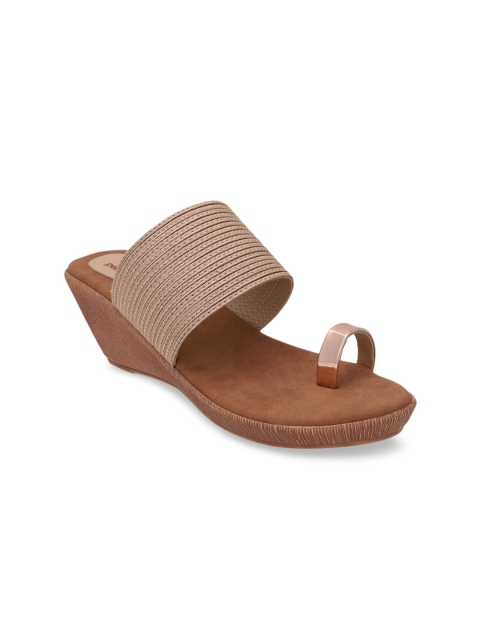 

pelle albero Women Beige Solid Sandals
