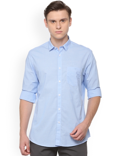 

Van Heusen Sport Men Blue Slim Fit Checked Casual Shirt