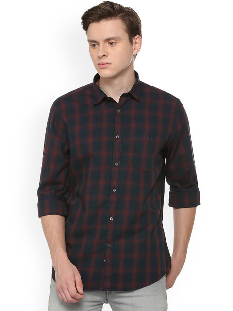 

Van Heusen Sport Men Navy Blue & Red Slim Fit Checked Casual Shirt