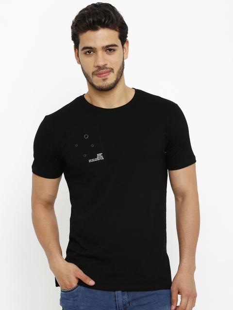 

Rex Straut Jeans Men Black Solid Round Neck T-shirt