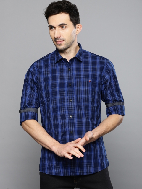 

Louis Philippe Jeans Men Blue Tailored Fit Checked Casual Shirt