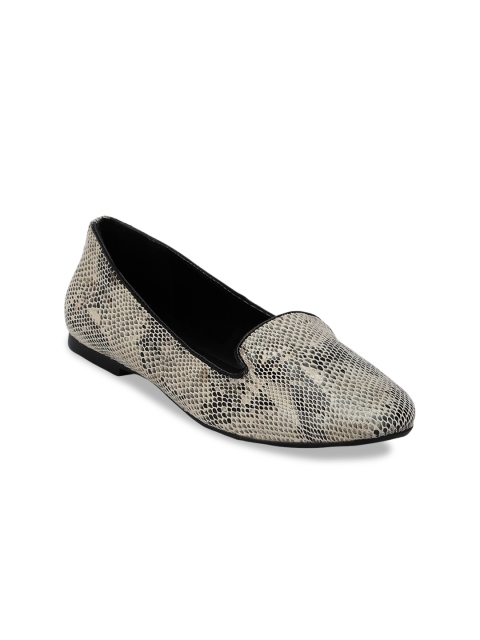 

Mode by Red Tape Women Off-White & Grey Animal Print Ballerinas