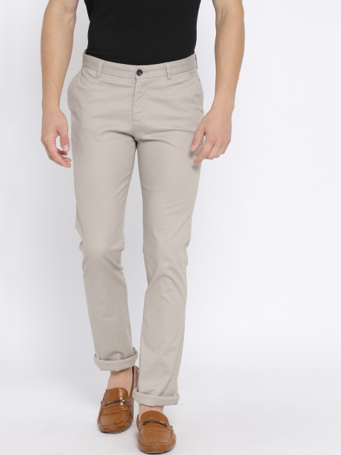 

Duke Men Grey Slim Fit Self Design Regular Trousers