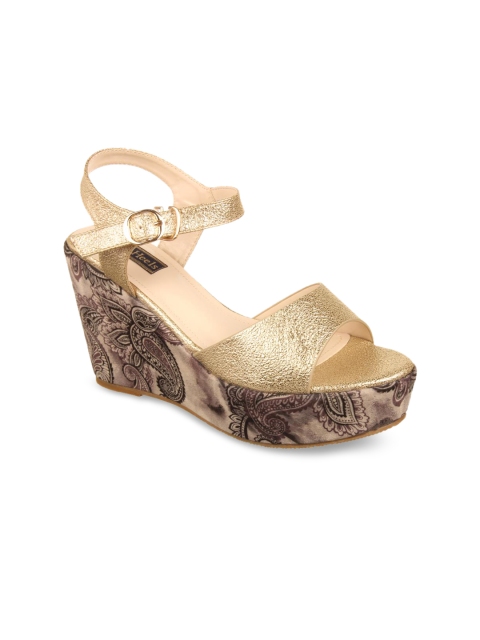 

Flat n Heels Women Gold-Toned Solid Sandals
