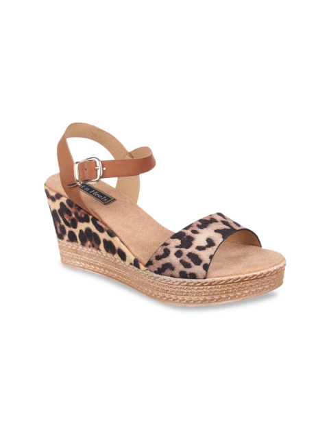 

Flat n Heels Women Beige Printed Suede Sandals