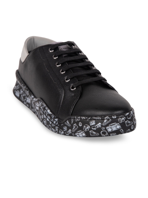 

Duke Men Black Sneakers