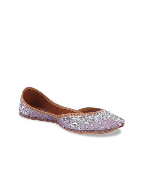 

MSC Women Grey Embellished Mojaris
