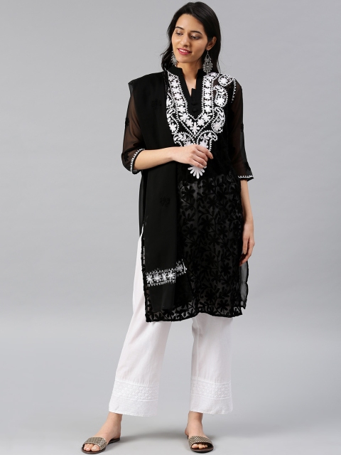 

Saadgi Women Black & White Embroidered Straight Kurta with Dupatta