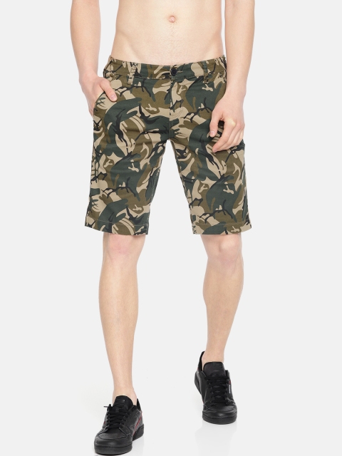 

Moda Rapido Men Olive Green Camouflage Printed Slim Fit Shorts