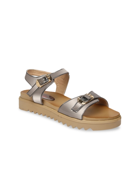 

VALIOSAA Women Grey Solid Synthetic Patent Open Toe Flats