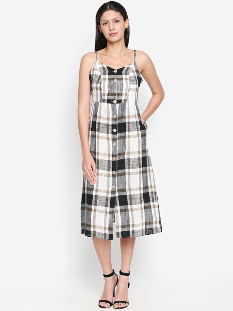 

Oxolloxo Women Off-White Checked Fit and Flare Dress