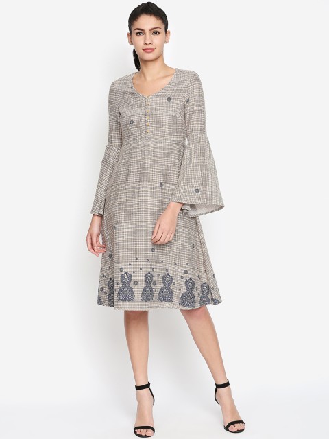 

Oxolloxo Women Beige Checked Fit and Flare Dress
