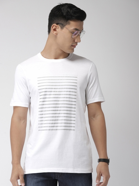 

Park Avenue Men White Striped Round Neck T-shirt