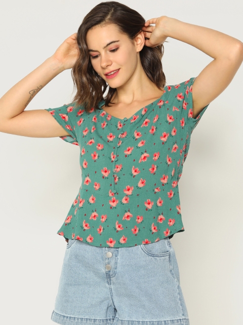 

ONLY Women Green & Peach-Coloured Printed Cinched Waist Top