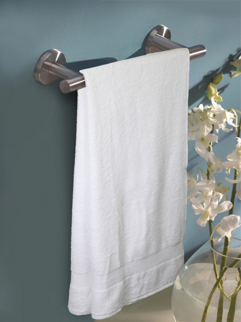 

BIANCA Unisex White Solid Cotton Bath Towel