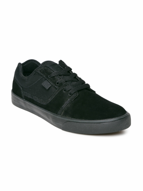 

DC Men Black Suede Casual Shoes