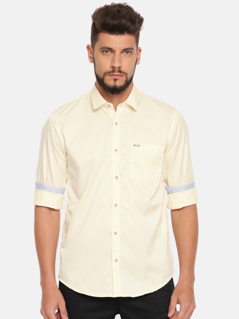 

Peter England Casuals Men Cream-Coloured Regular Fit Solid Casual Shirt
