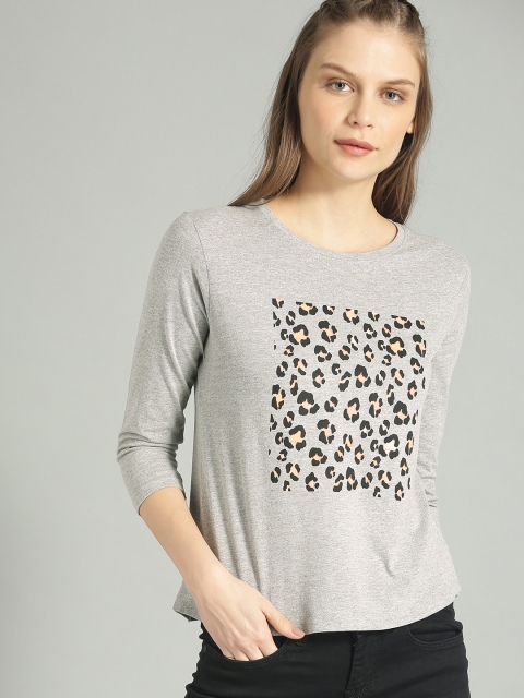 

The Roadster Lifestyle Co Women Grey Melange Printed Round Neck T-shirt
