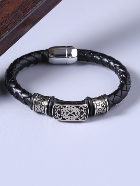 

Dare by Voylla Men Black & Silver-Plated Leather Handcrafted Bangle-Style Bracelet