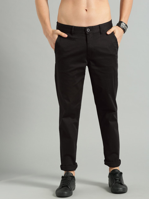 

Roadster Men Black Regular Fit Solid Chinos