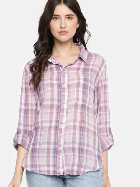 

AMERICAN EAGLE OUTFITTERS Women Pink & White Regular Fit Checked Casual Shirt