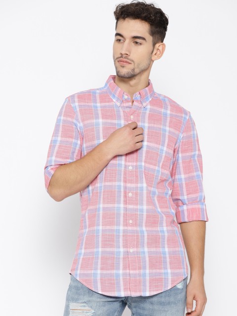 

AMERICAN EAGLE OUTFITTERS Men Pink & Blue Regular Fit Checked Casual Shirt