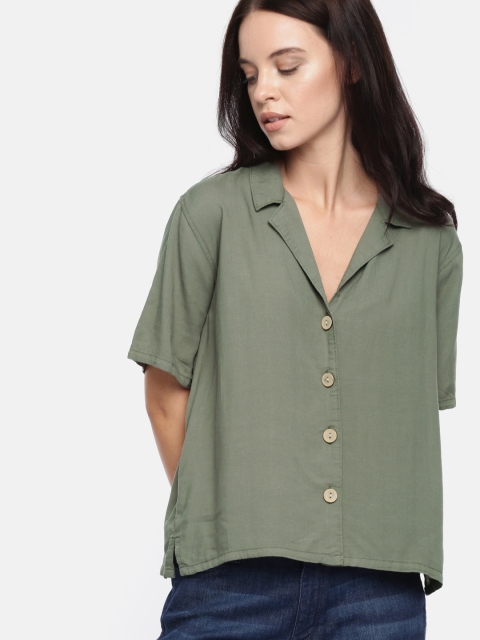 

AMERICAN EAGLE OUTFITTERS Women Olive Green Regular Fit Solid Casual Shirt