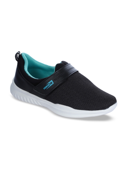 

Force 10 Men Black Running Shoes