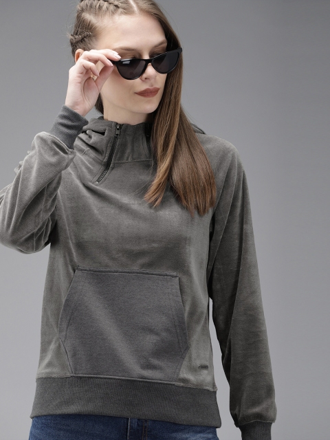 

The Roadster Lifestyle Co Women Grey Solid Hooded Velvet Finish Sweatshirt