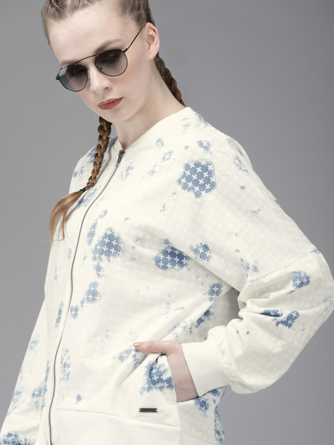 

The Roadster Lifestyle Co Women Off-White & Blue Solid Sweatshirt