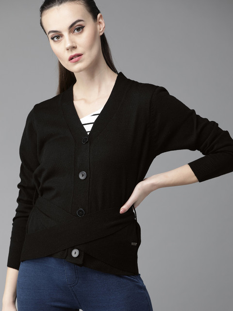 

The Roadster Lifestyle Co Women Black Solid Cardigan Sweater With Belt