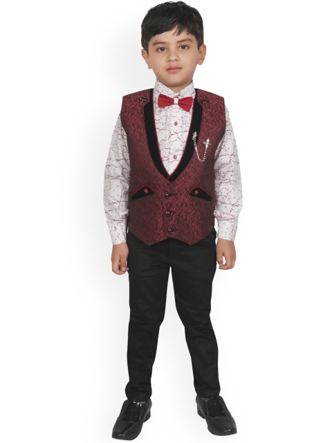 

SG YUVRAJ Boys Red & Black Self Design Tuxedo Party Suit