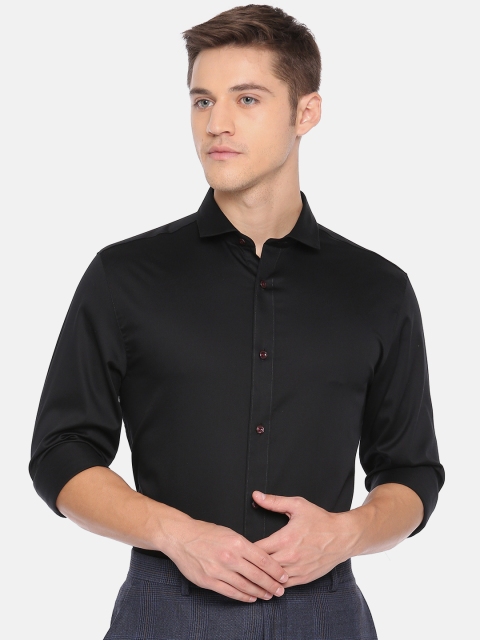 

Jack & Jones Men Black Regular Fit Solid Casual Shirt