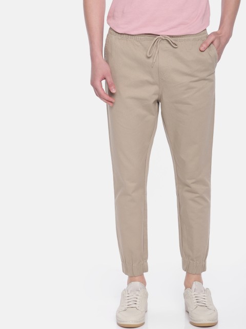 

Mast & Harbour Men Beige Regular Fit Solid Joggers