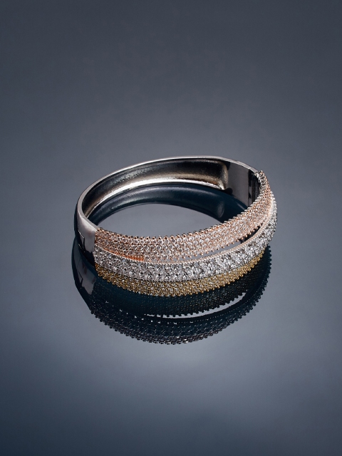 

Shaze Women Silver-Plated Stone-Studded Bangle