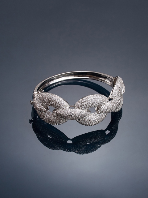 

Shaze Women Silver-Plated Stone-Studded Bangle
