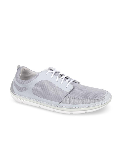 

Clarks Men Grey Woven Design Lightweight Sneakers
