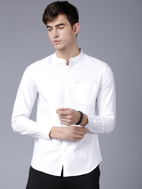 

Black coffee Men White Slim Fit Solid Casual Shirt