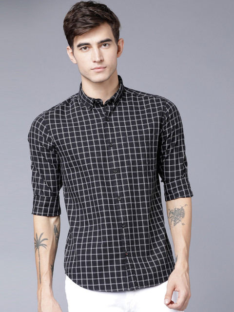 

Black coffee Men Black & White Slim Fit Checked Casual Shirt