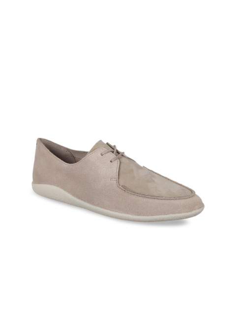 

Clarks Women Grey Leather Derbys