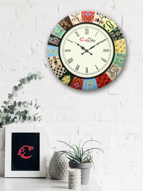 

eCraftIndia Multicoloured Handcrafted Round Printed Analogue Wall Clock, Multi